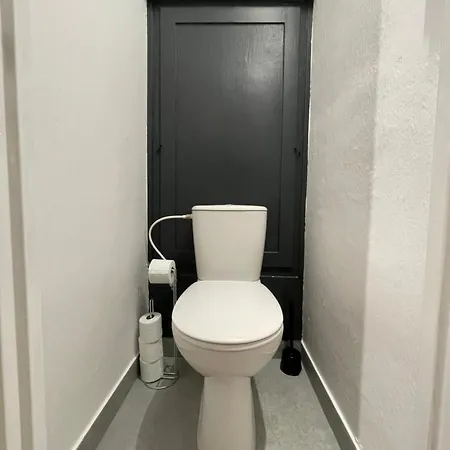 Authentic Self Check-in In Vibrant Ruzinov Area, Komarnicka 42, * Bratislava