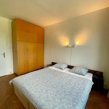 Apartment Authentic Self Check-in In Vibrant Ruzinov Area, Komarnicka 42, Bratislava