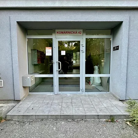 Authentic Self Check-in In Vibrant Ruzinov Area, Komarnicka 42, Apartment Bratislava